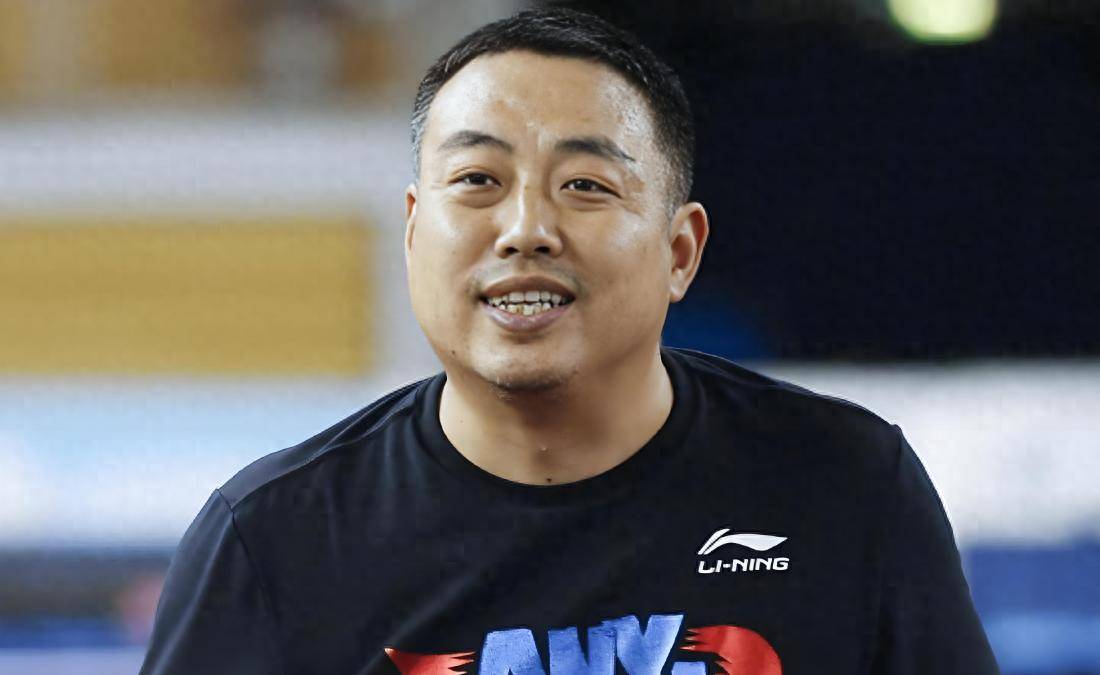 冲刺阶段菲尼克斯太阳备战法甲；更衣室发声细节曝光；赛场秩序良好；赛季目标并未改变的简单介绍